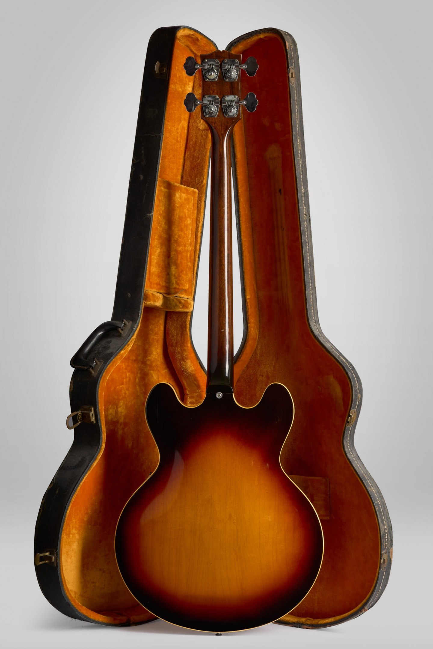Gibson Eb2 Sunburst