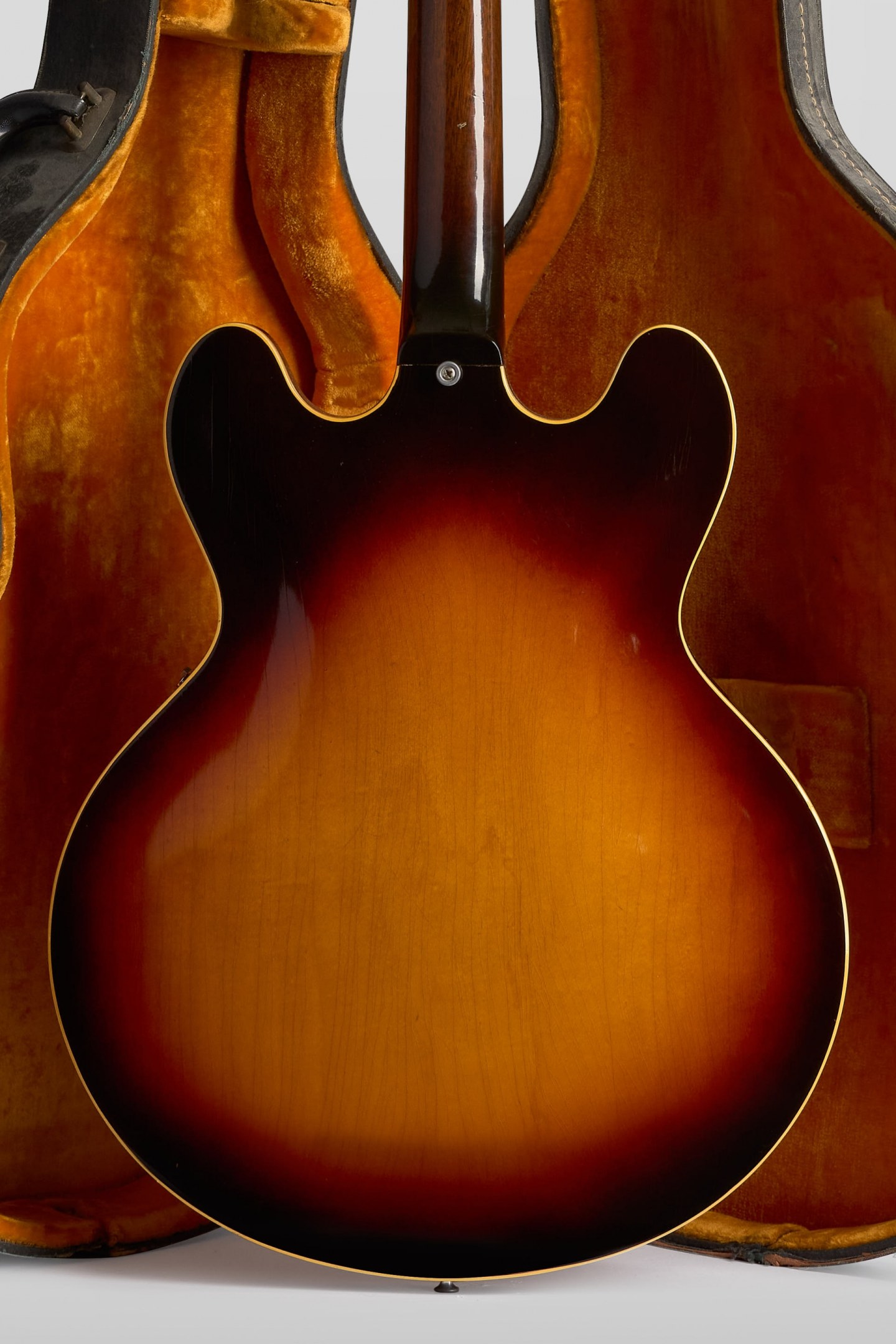 Gibson Eb2 Sunburst