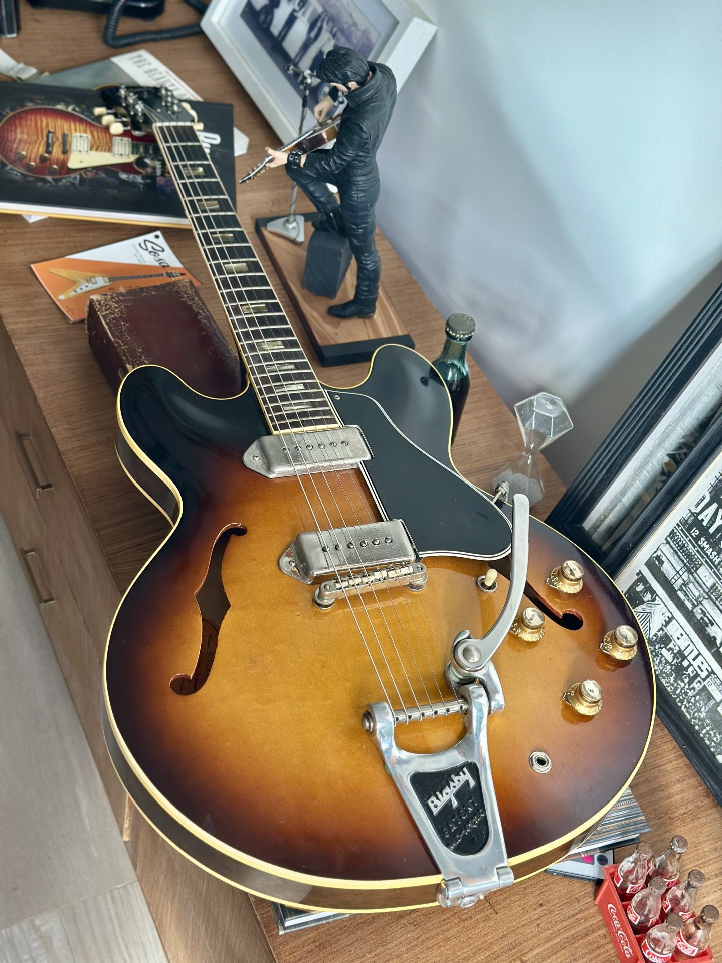 Gibson ES-330 wide nut