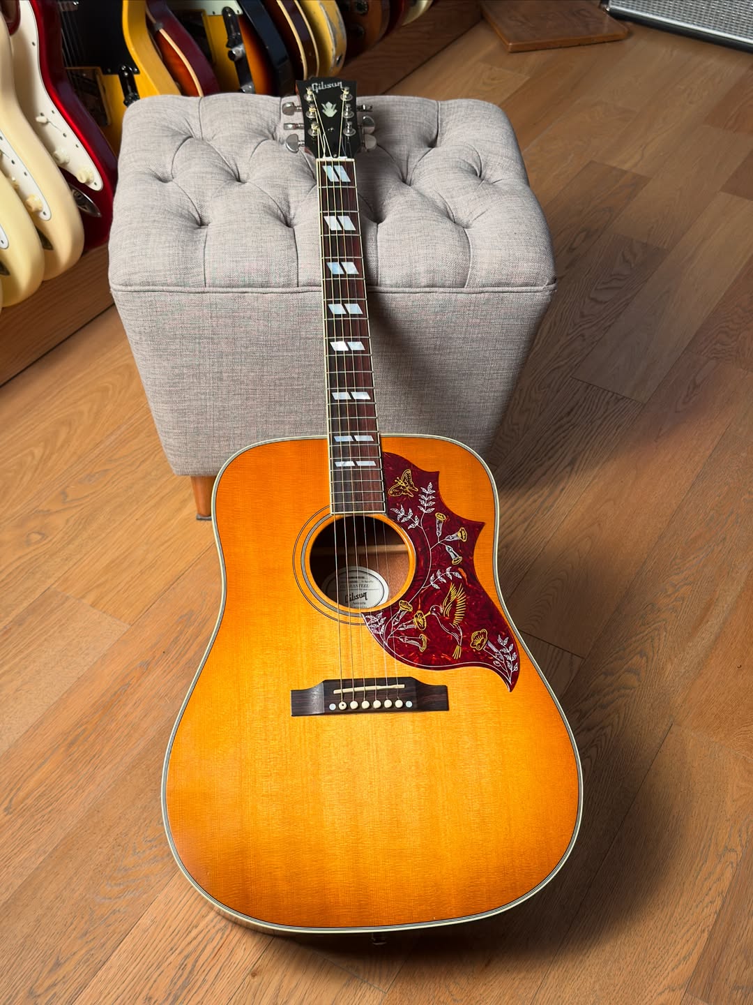 Gibson Hummingbird Standard