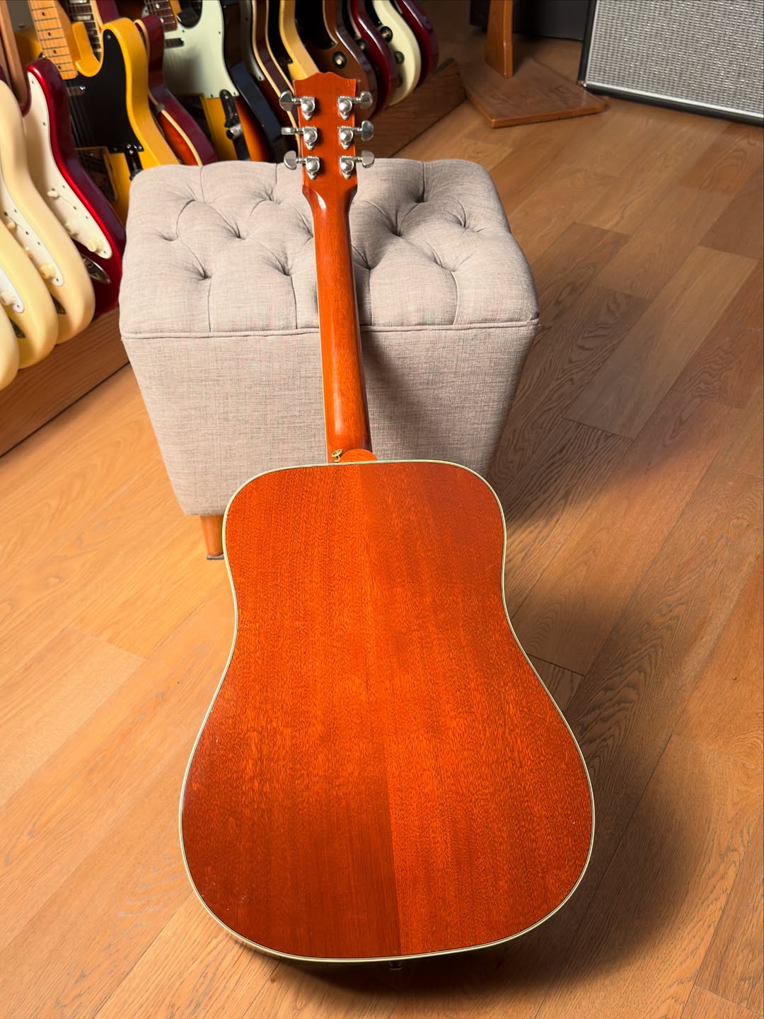 Gibson Hummingbird Standard