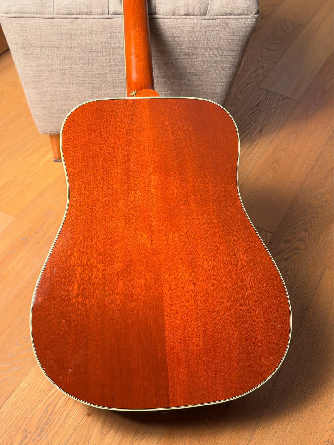 Gibson Hummingbird Standard