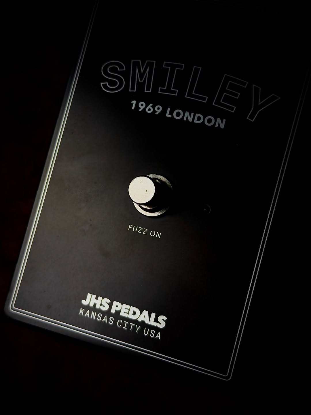 JHS SMILEY LONDON FUZZ