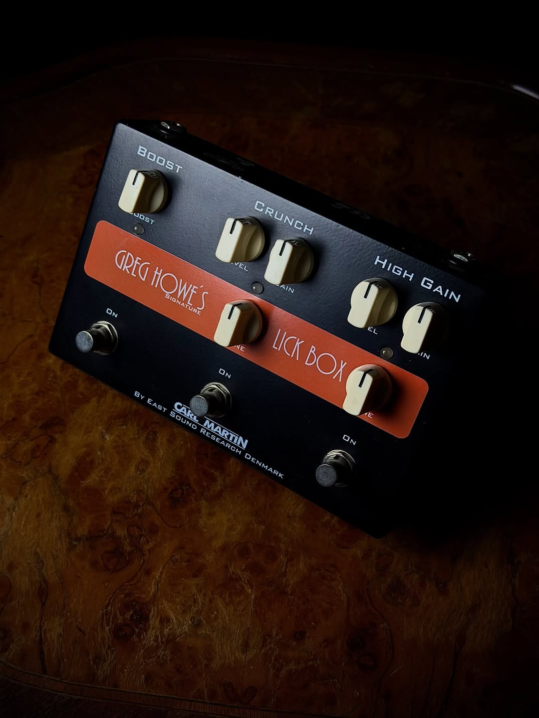 Martin LICK BOX GREG HOWE’S SIGNATURE