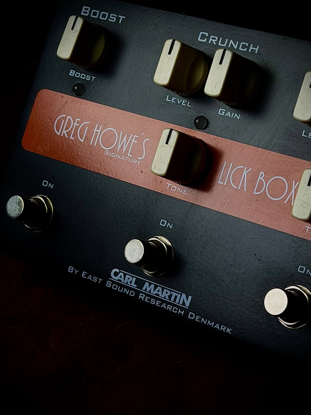 Martin LICK BOX GREG HOWE’S SIGNATURE