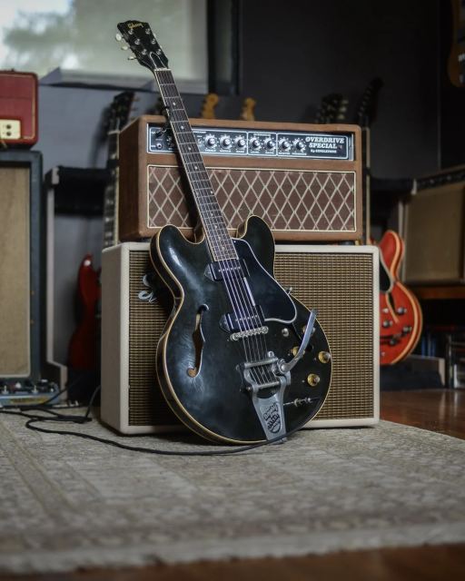 Gibson ES330 Black Refin
