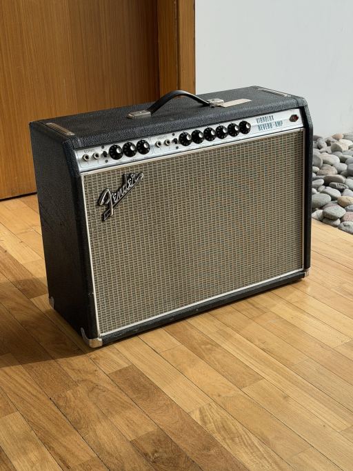 Fender Vibrolux Reverb Drip Edge