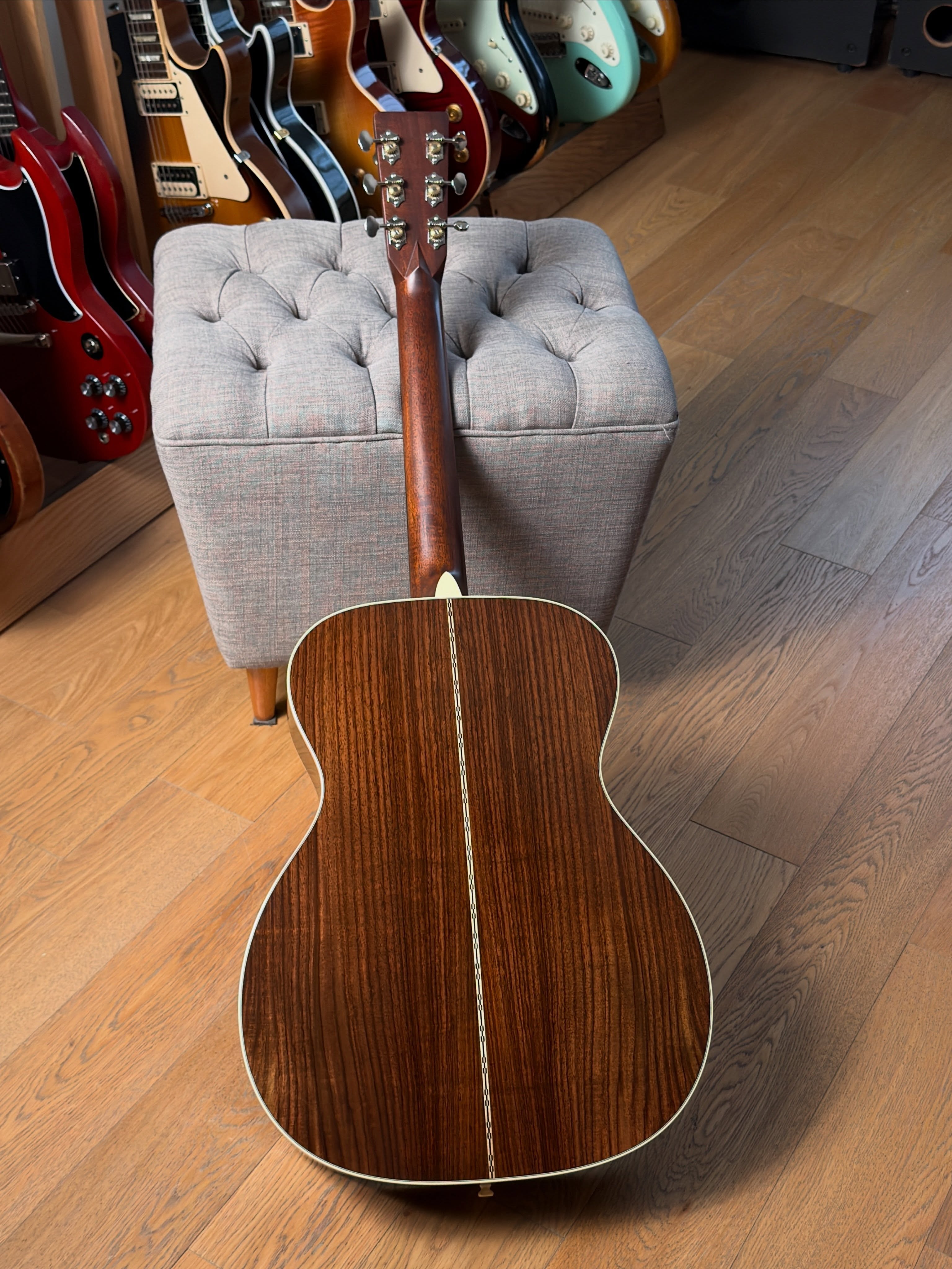 Martin 000-28