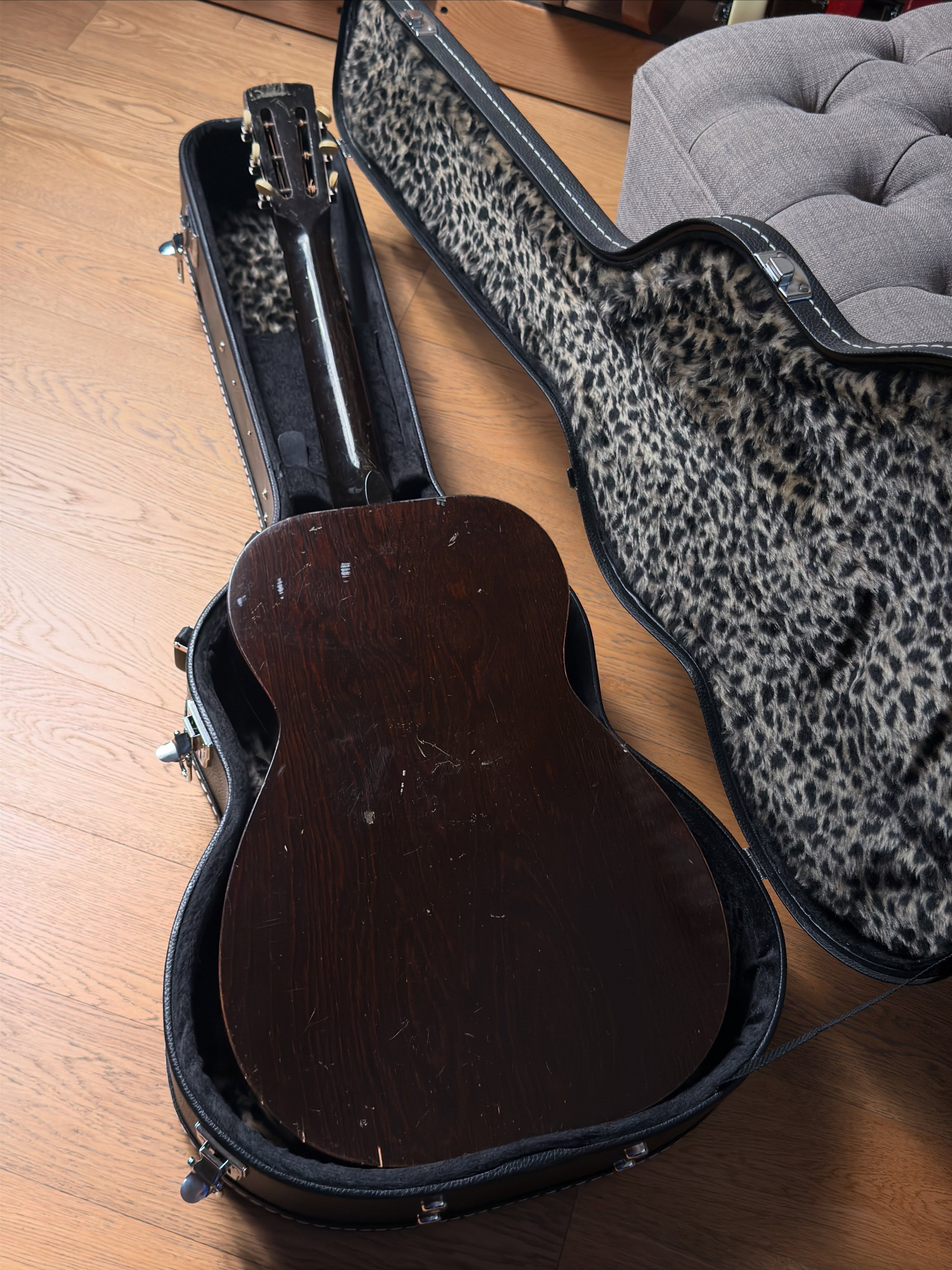 Dobro MODEL 27