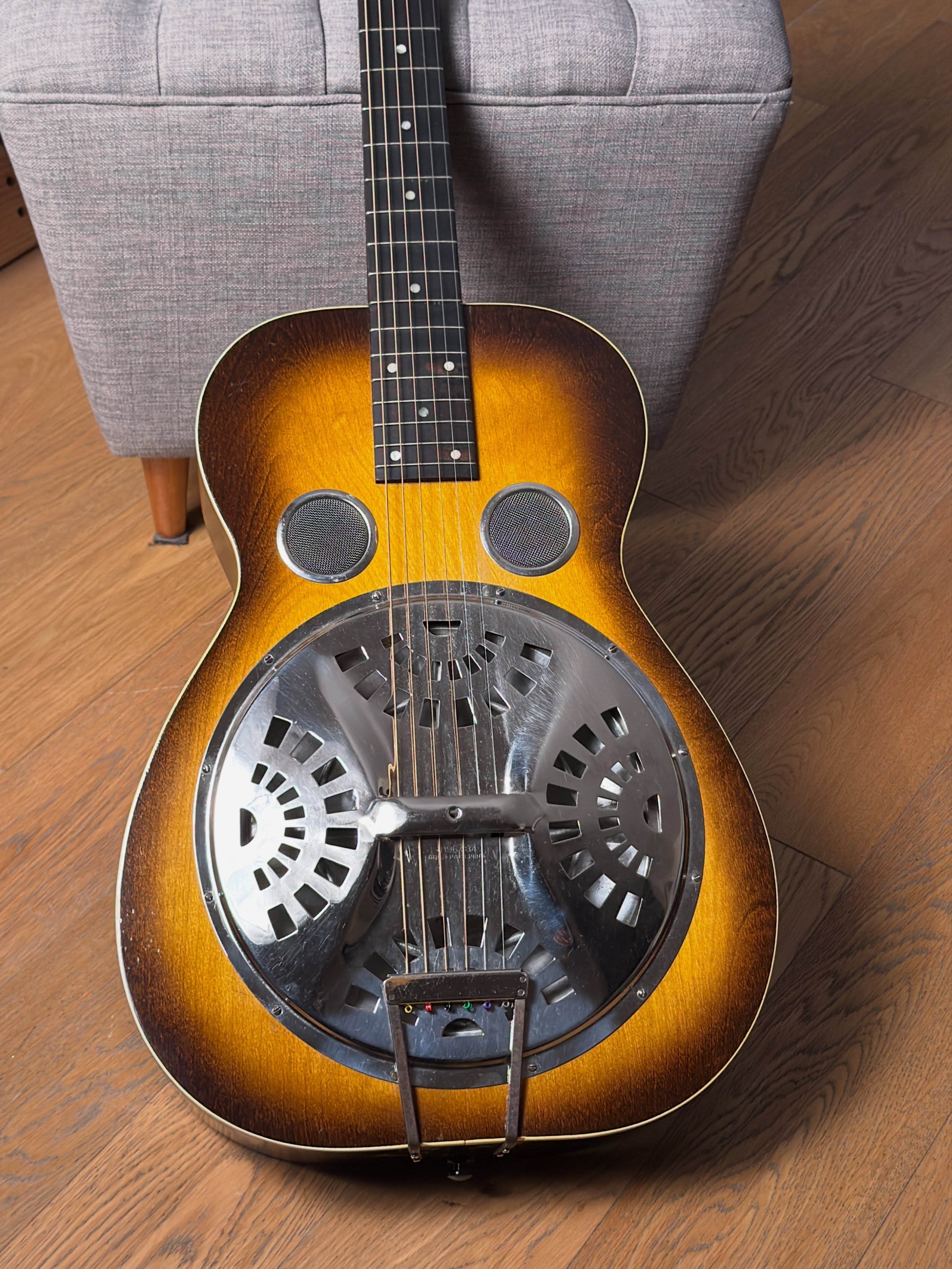 Dobro MODEL 27