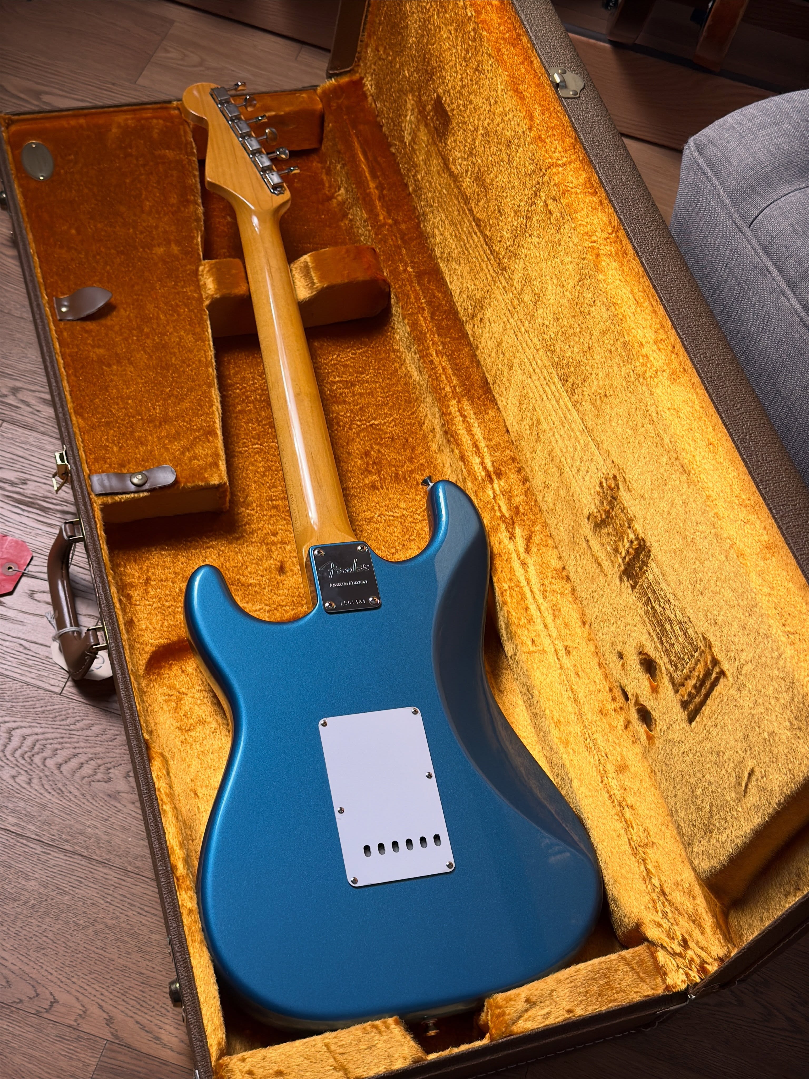 Fender AMERICAN VINTAGE ’61 STRATOCASTER FSR THIN SKIN
