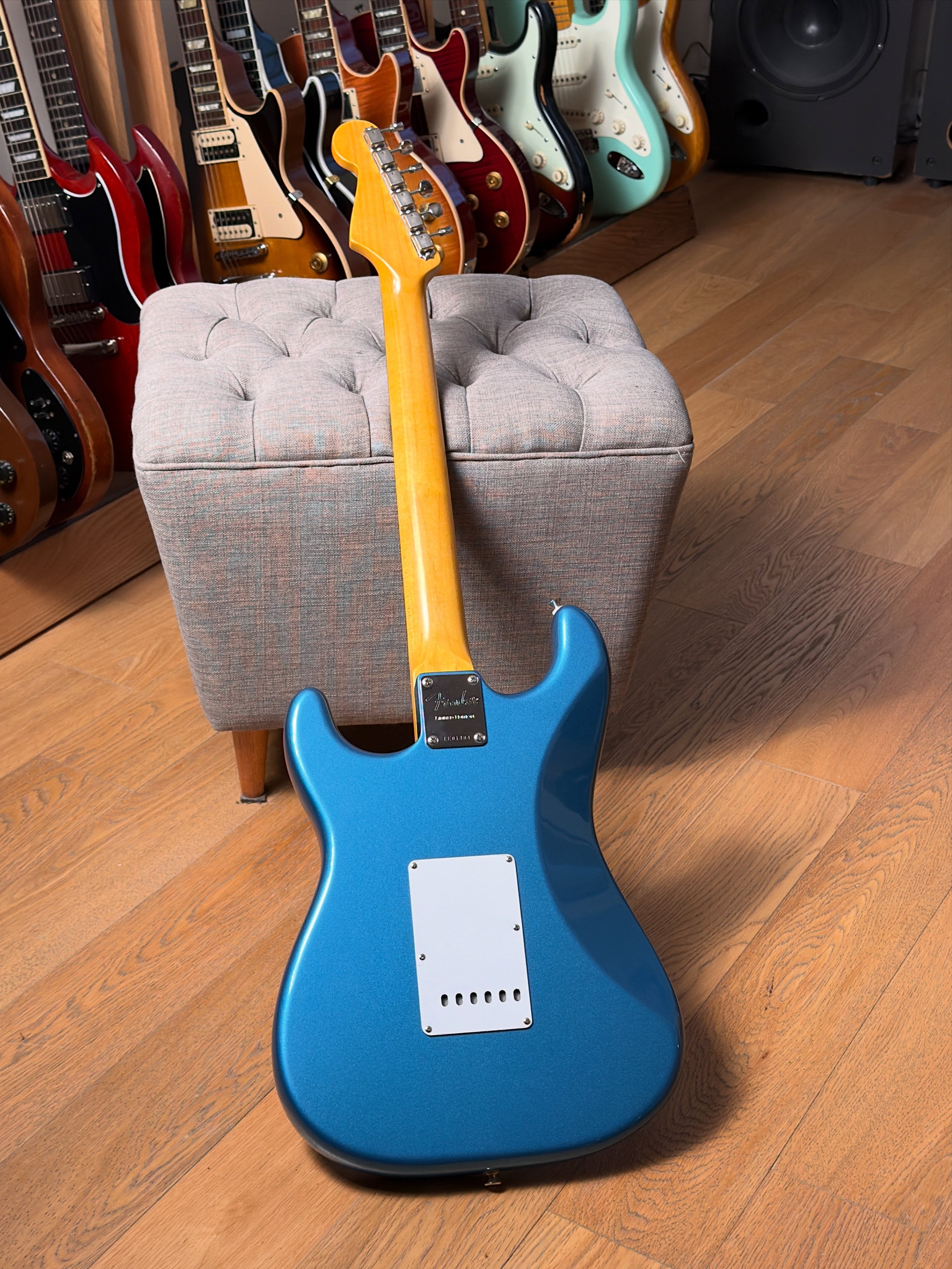 Fender AMERICAN VINTAGE ’61 STRATOCASTER FSR THIN SKIN
