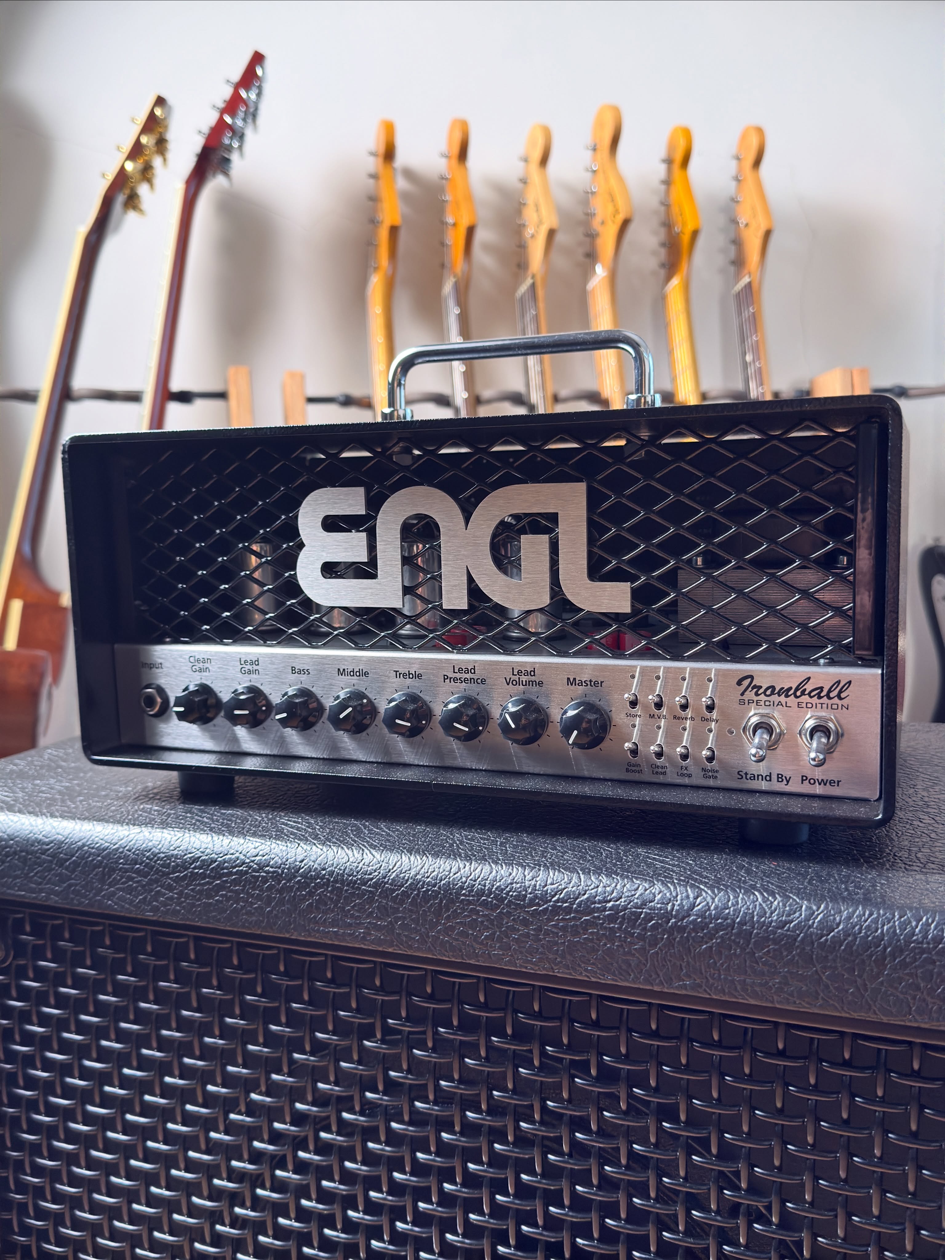 ENGL Ironball Special Edition E606SE + ENGL E112 Pro Made in Germany Specs: Cabe
