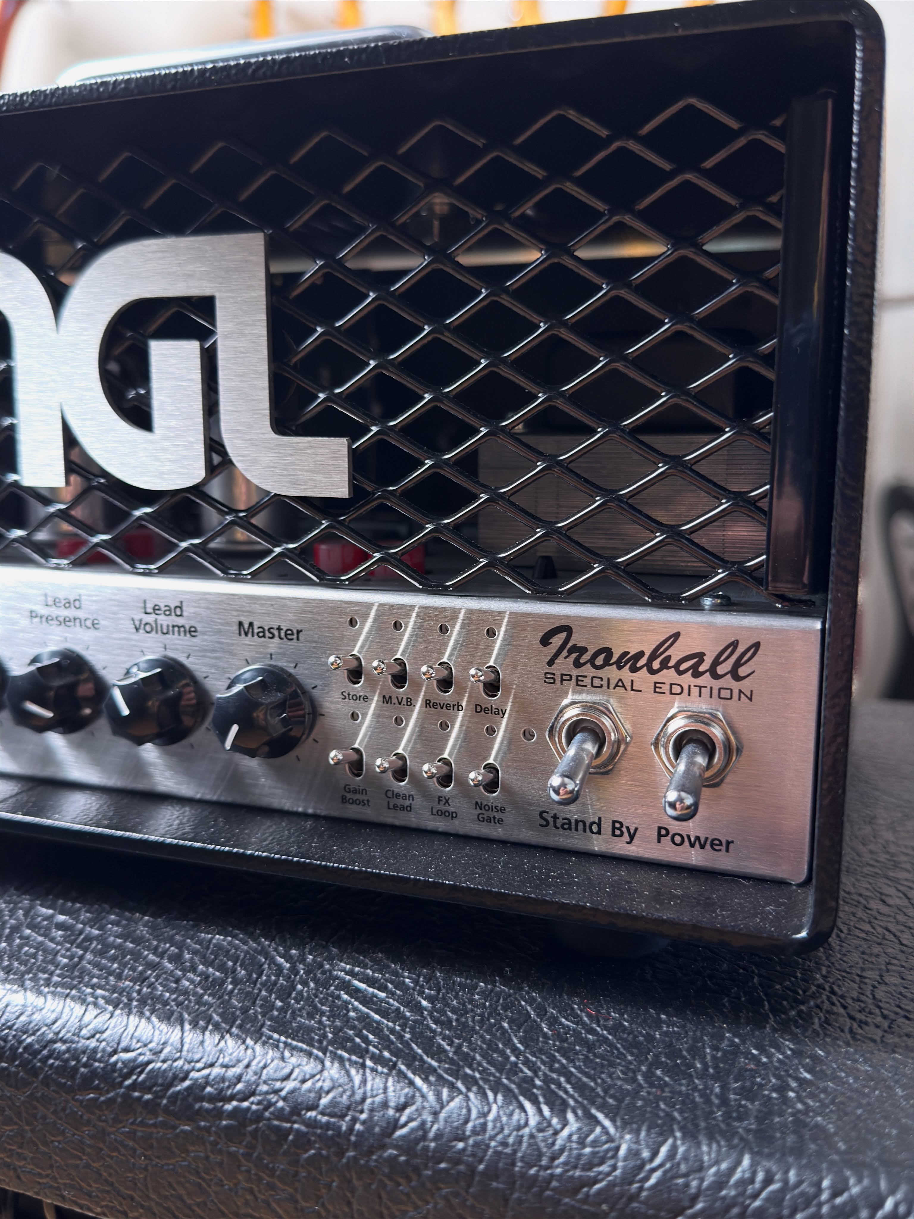 ENGL Ironball Special Edition E606SE + ENGL E112 Pro Made in Germany Specs: Cabe