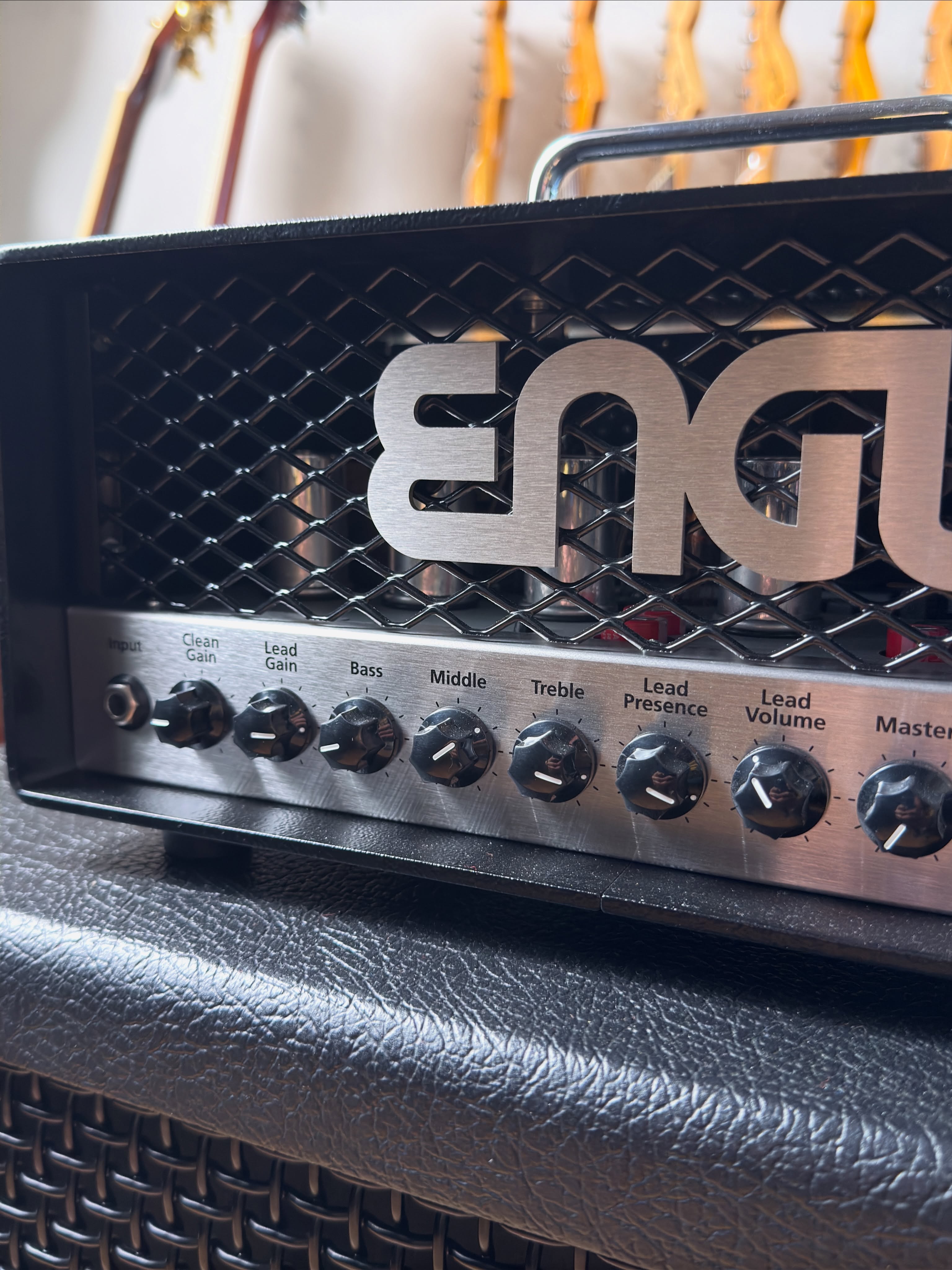 ENGL Ironball Special Edition E606SE + ENGL E112 Pro Made in Germany Specs: Cabe