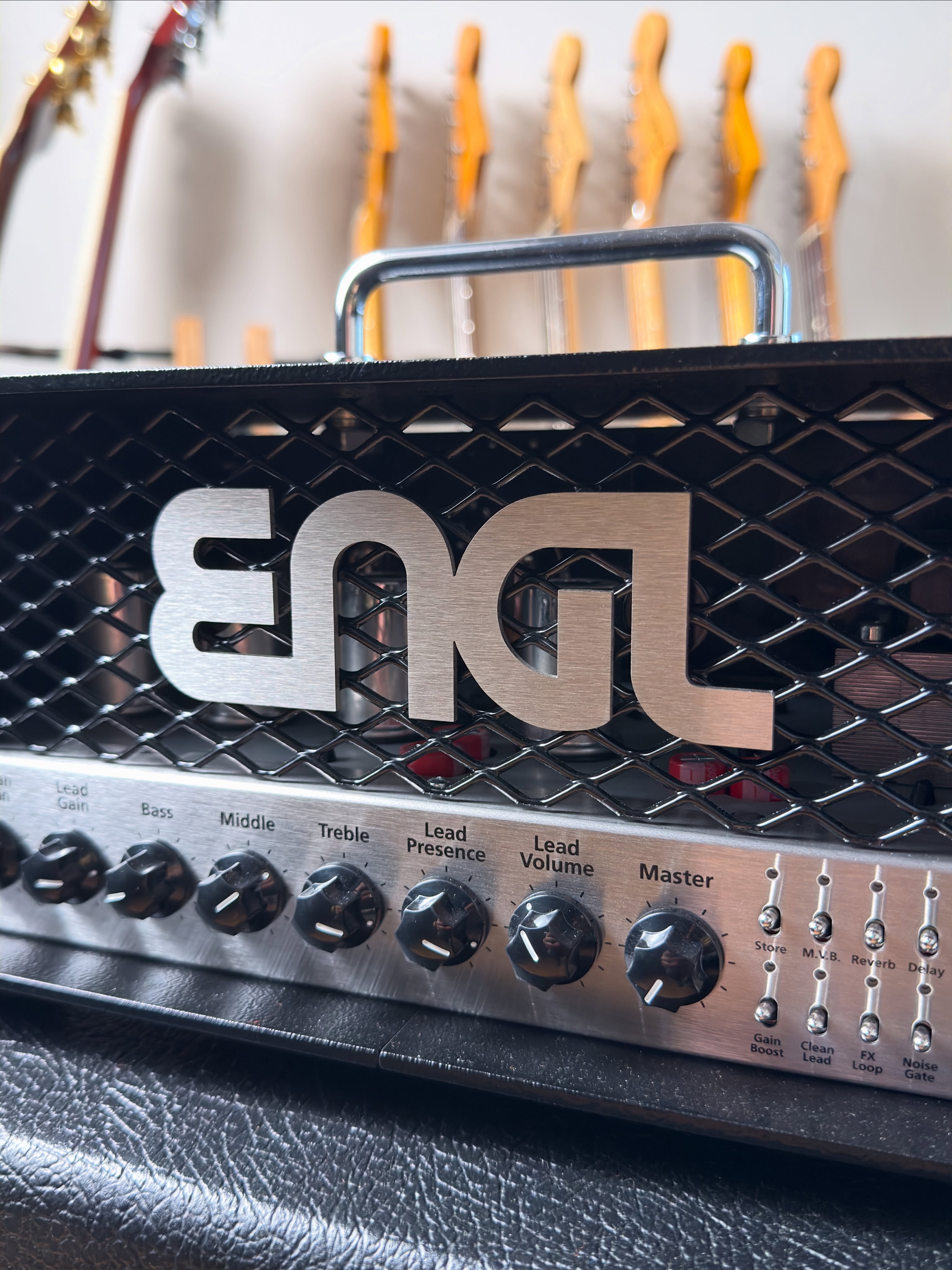 ENGL Ironball Special Edition E606SE + ENGL E112 Pro Made in Germany Specs: Cabe