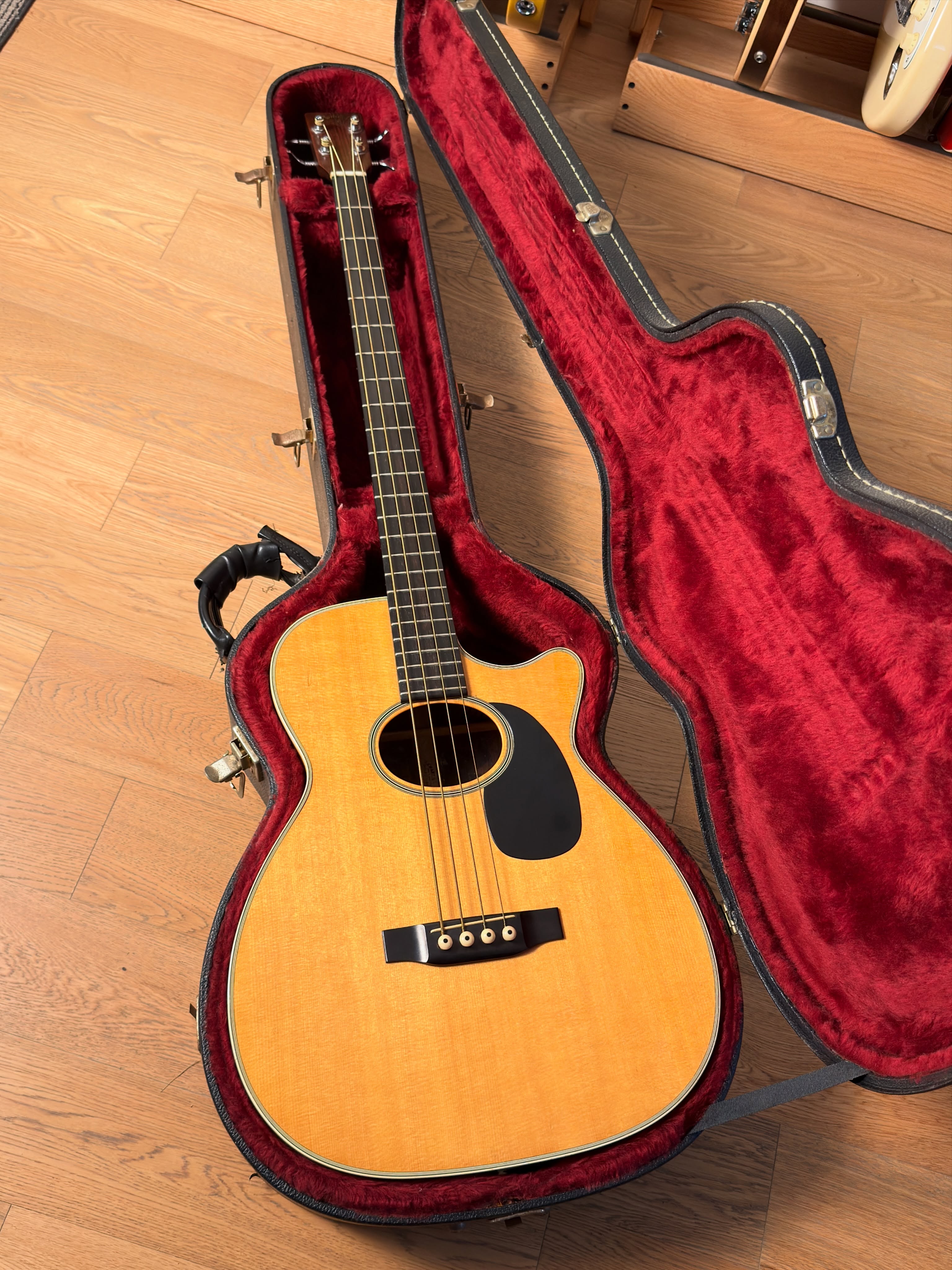 Martin BC-40 Acoustic Bass